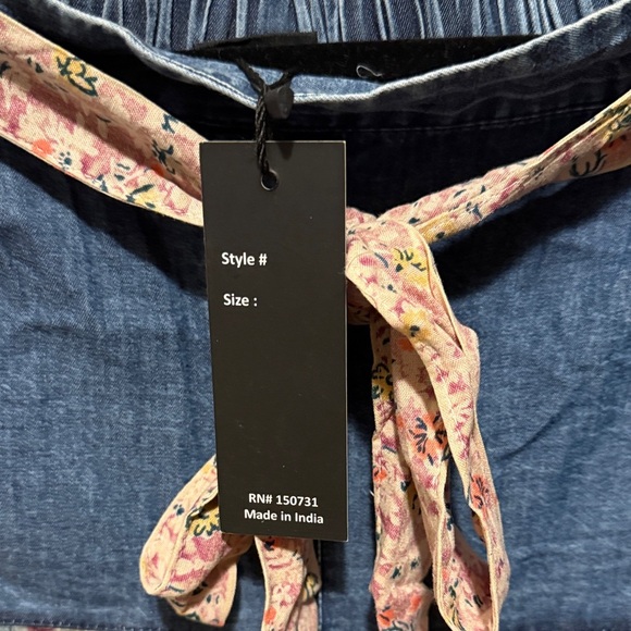 Floral Patchwork Denim Skirt​ - Picture 4 of 14